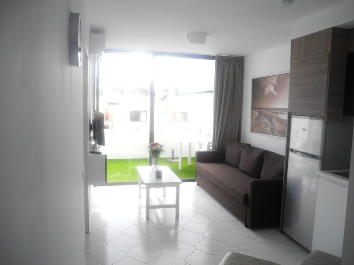Apartamentos Los Mocanes Puerto Rico  Dış mekan fotoğraf